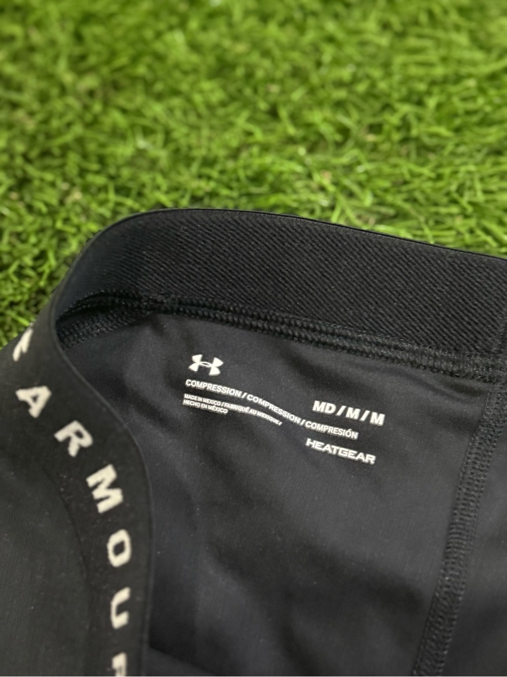 Under Armour Spandex Shorts - Picture 4 of 4
